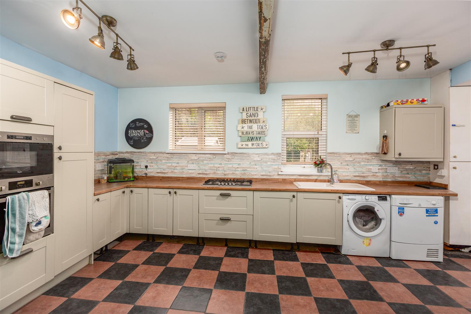 Hebron Road, Clydach, Swansea, SA6 5EJ